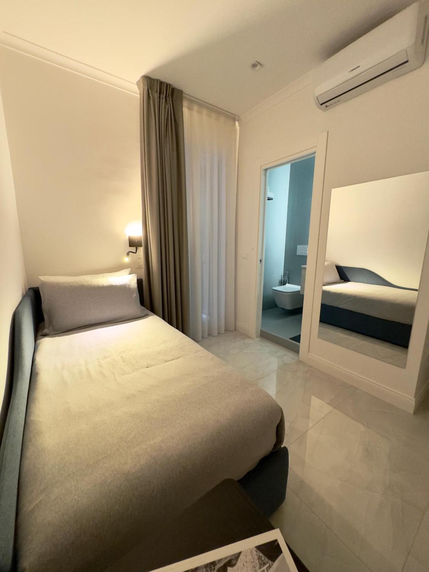 Carafa Rooms Napels Buitenkant foto