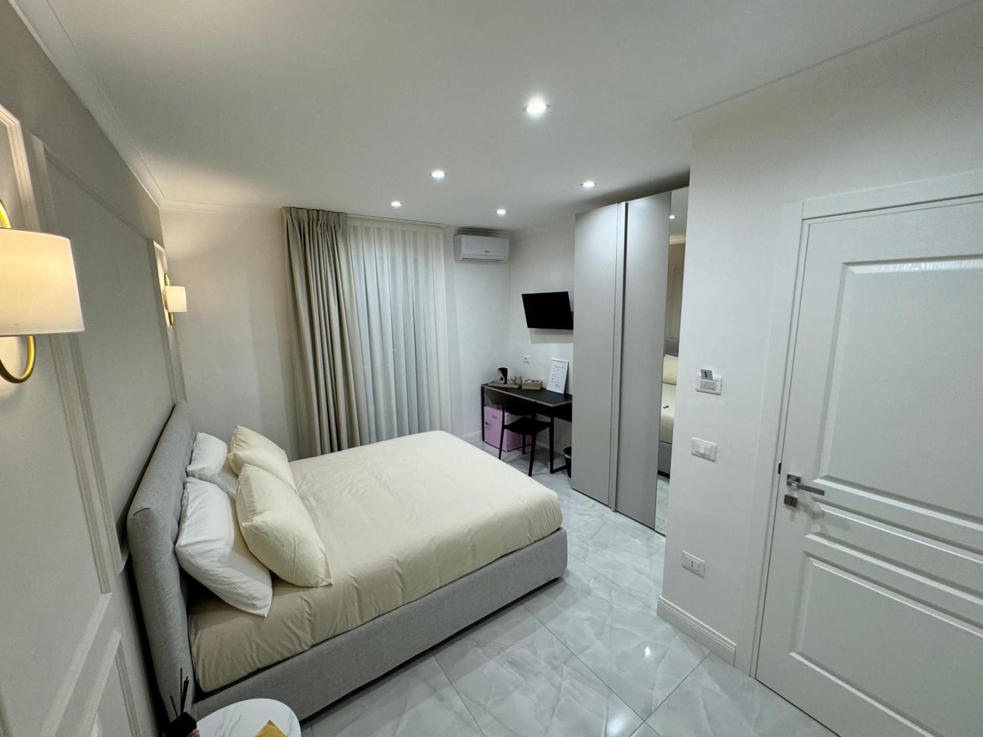 Carafa Rooms Napels Buitenkant foto
