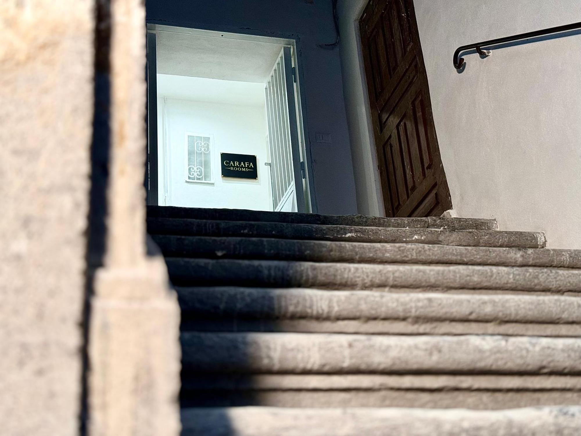 Carafa Rooms Napels Buitenkant foto